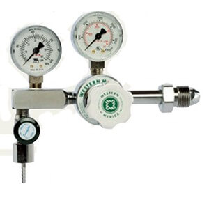 Western  Single – Stage Clinical Instrument Regulator with CGA – 500 Nut and Nipple Inlet, M1 – 500 – PGB